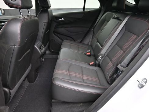 Used 2023 Chevrolet Equinox RS image 28