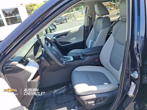 Used 2025 Toyota RAV4 Limited w/ Advanced Technology Package AWD/4WD image 15