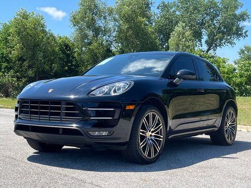 Used 2016 Porsche Macan Turbo AWD/4WD image 3