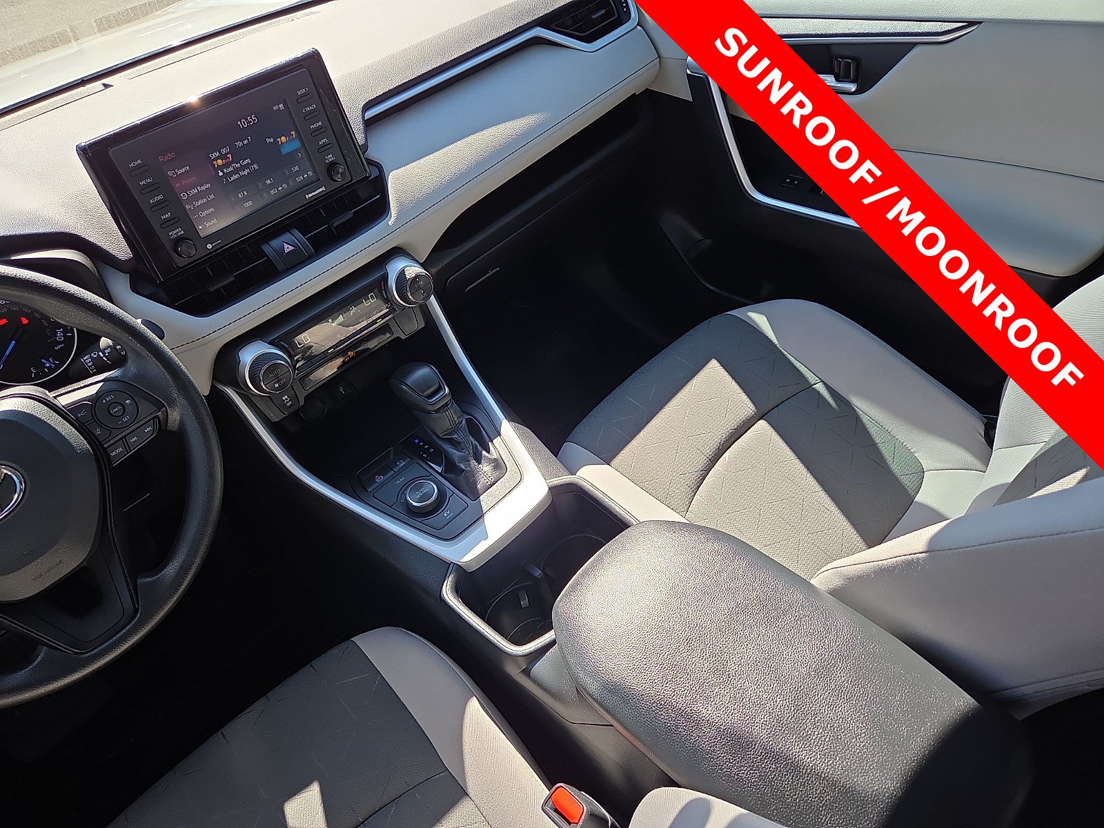 Used 2022 Toyota RAV4 XLE w/ Convenience Package AWD/4WD image 12