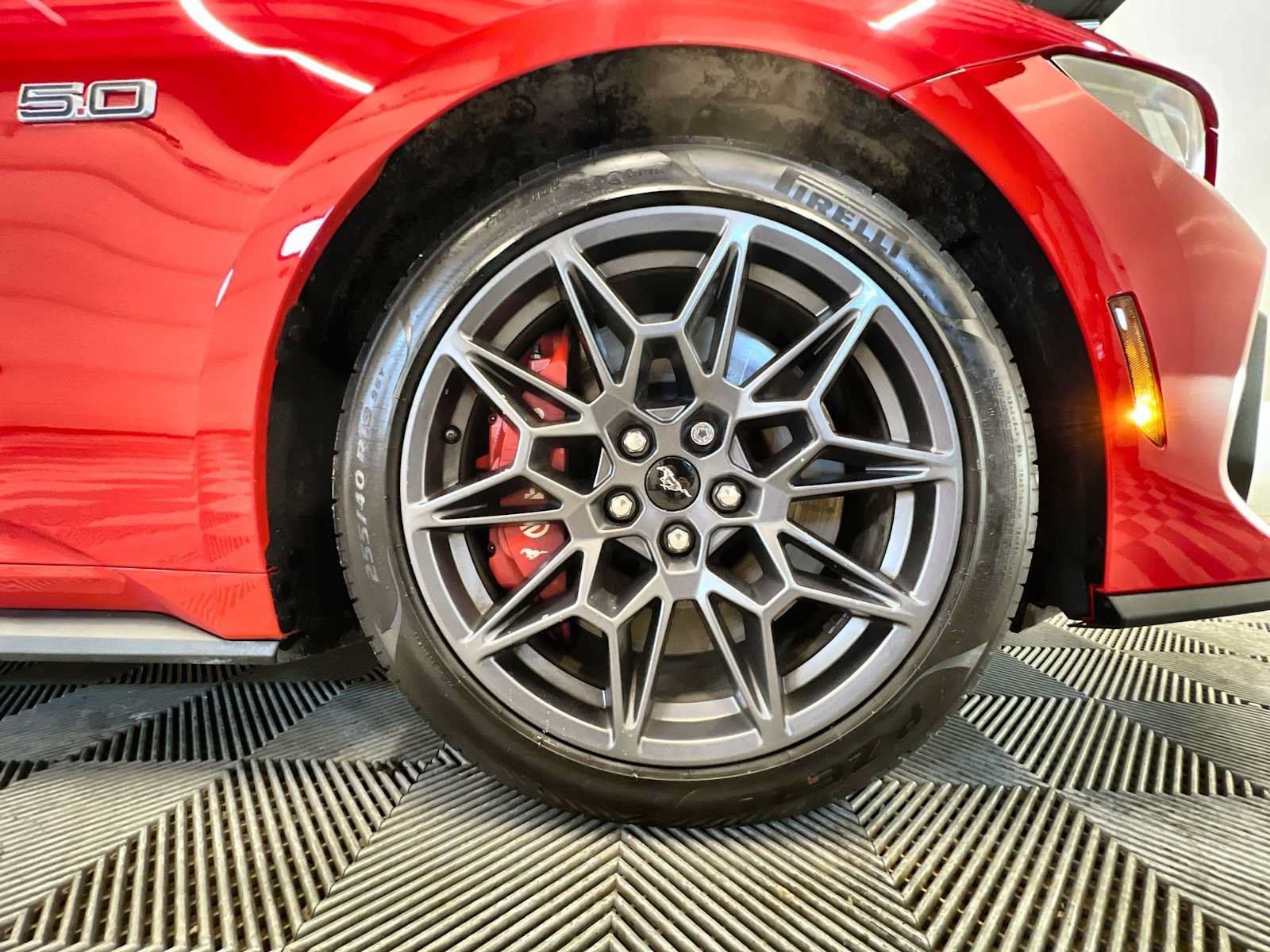Used 2025 Ford Mustang GT Premium w/ GT Performance Package RWD image 18