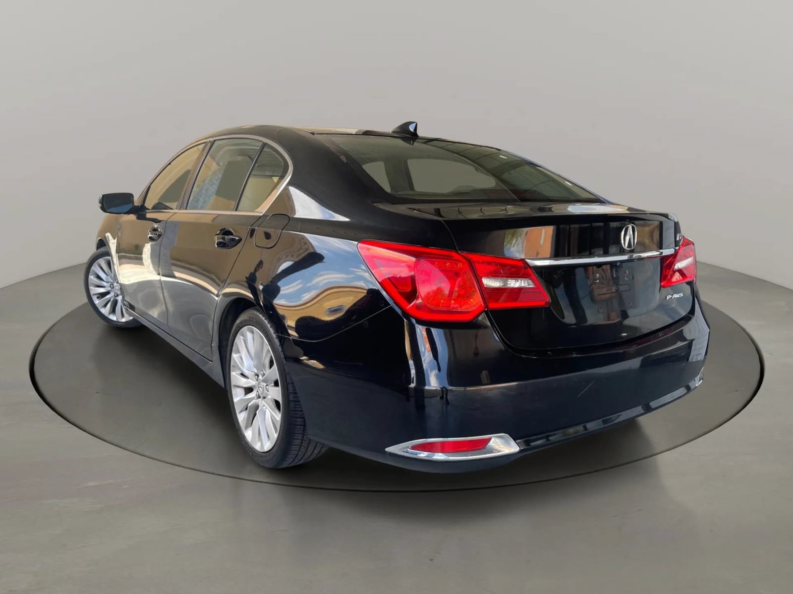 Used 2015 Acura RLX w/ Technology Package FWD image 3