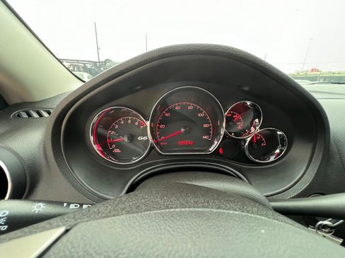 Used 2009 Pontiac G6 GT FWD image 16