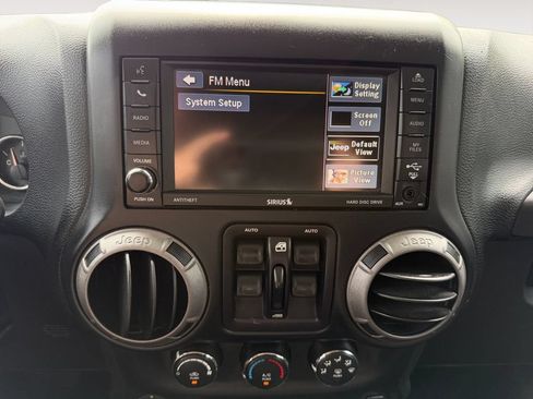 Used 2015 Jeep Wrangler Unlimited Sport AWD/4WD image 9