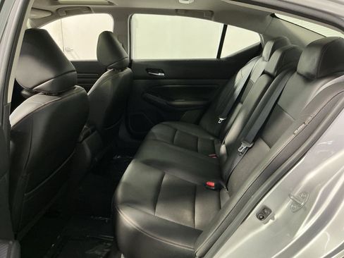 Used 2020 Nissan Altima 2.5 SR w/ Premium Package FWD image 24