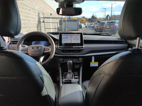 New 2026 Jeep Compass Trailhawk image 21