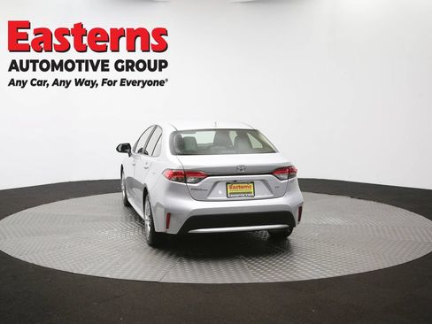 Used 2022 Toyota Corolla LE FWD image 36
