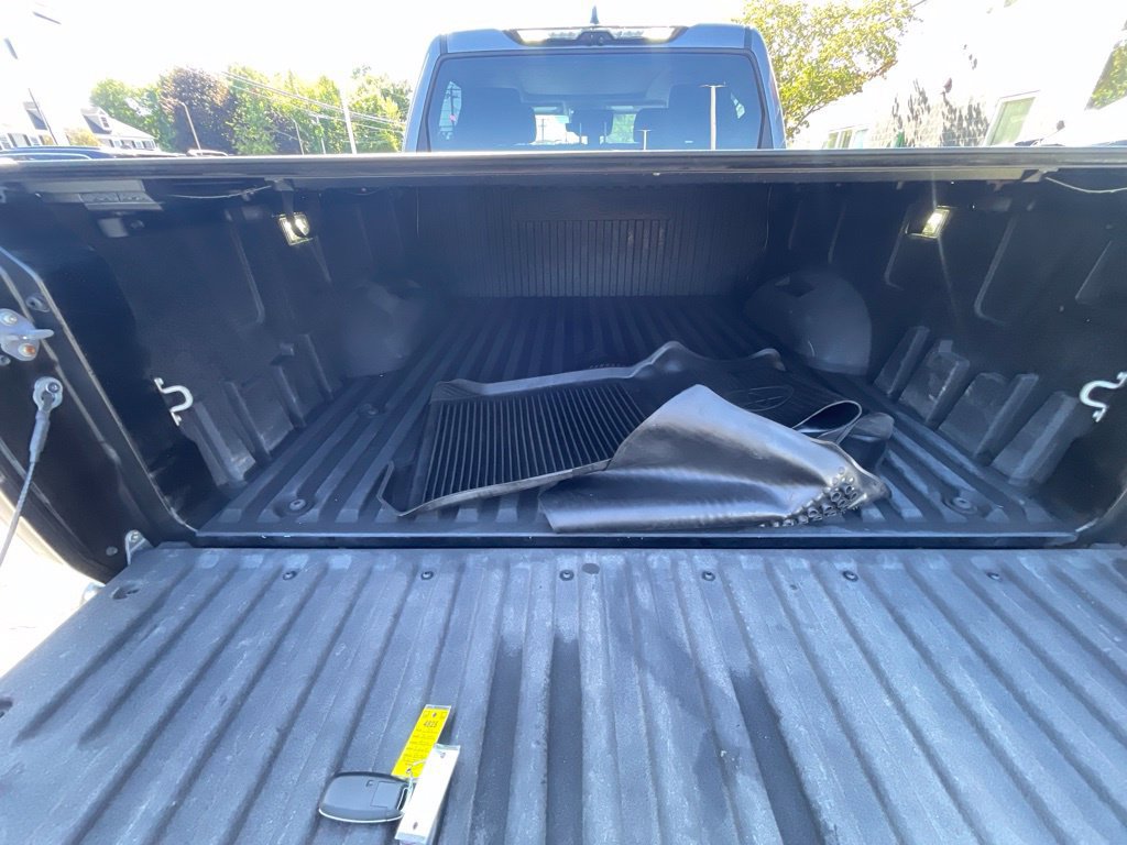 Used 2023 Toyota Tundra Limited AWD/4WD image 23