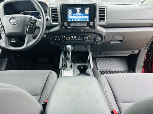 Used 2022 Nissan Frontier SV image 22