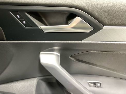 Used 2022 Volkswagen Jetta SE FWD image 29