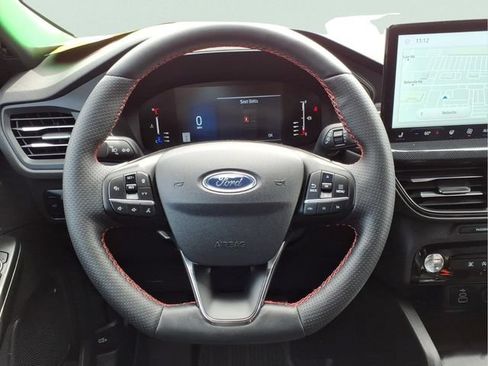 Certified 2024 Ford Escape ST-Line w/ Tech Pack #1 AWD/4WD image 11