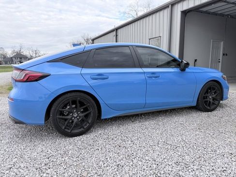 Used 2025 Honda Civic Sport image 3