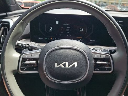 Certified 2024 Kia Sorento SX Prestige w/ Sage Leather Package AWD/4WD image 20