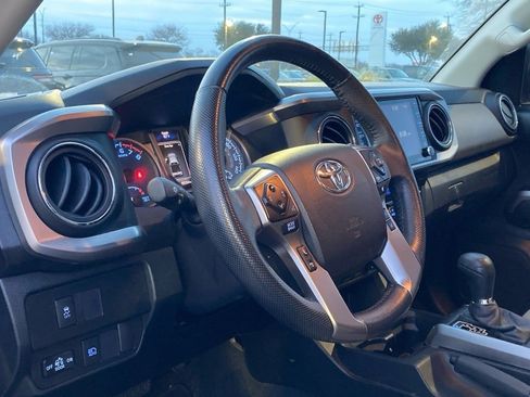 Used 2021 Toyota Tacoma SR5 image 9