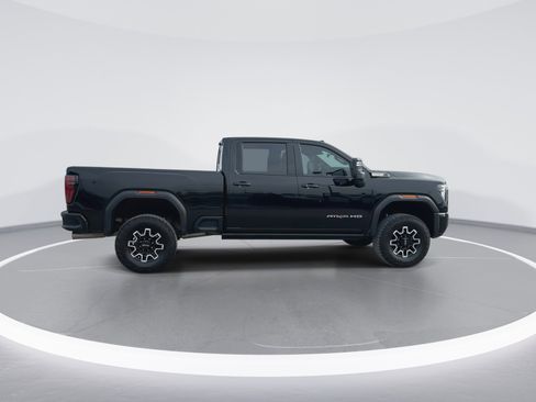 Used 2024 GMC Sierra 2500 AT4X image 10