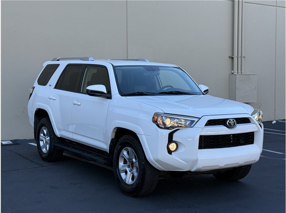 Used 2017 Toyota 4Runner SR5 RWD image 1