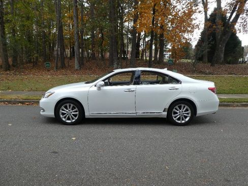 Used 2010 Lexus ES 350 Sedan image 31