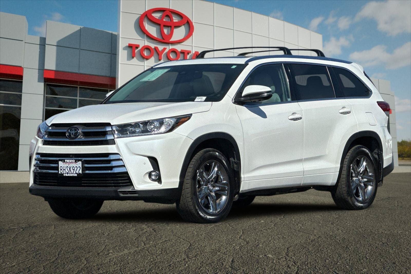 Used 2019 Toyota Highlander Limited Platinum AWD/4WD image 7