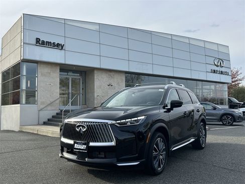 New 2026 INFINITI QX60 Luxe w/ Cargo Package image 1