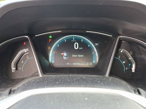 Used 2017 Honda Civic EX-T image 2