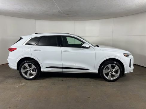 New 2025 Audi Q5 Premium Plus image 8