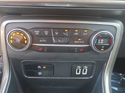 Used 2018 Ford EcoSport SE w/ SE Convenience Package FWD image 26