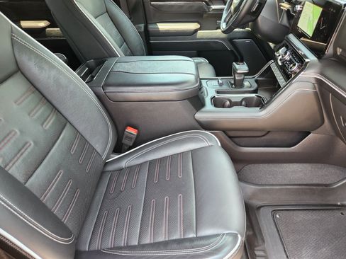 Used 2024 GMC Sierra 1500 AT4X AWD/4WD image 12