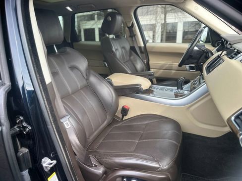 Used 2016 Land Rover Range Rover Sport HSE image 18
