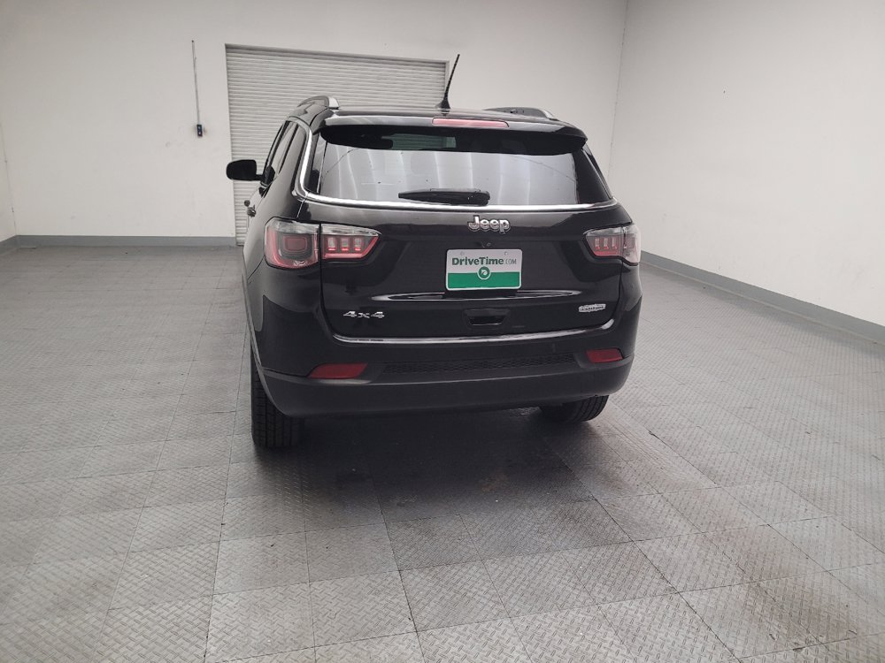 Used 2018 Jeep Compass Latitude w/ Popular Equipment Group AWD/4WD image 6