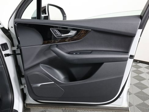 Used 2018 Audi Q7 3.0T Prestige w/ Prestige Package image 27