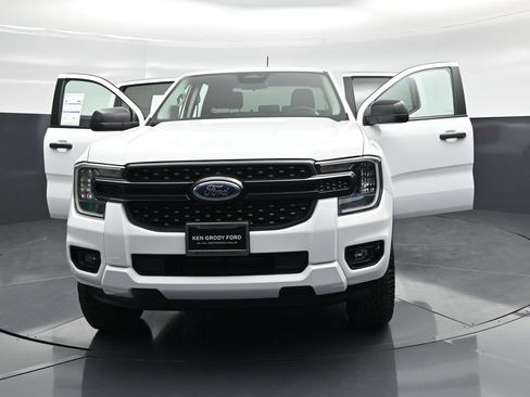 Certified 2025 Ford Ranger XL w/ Trailer Tow Package RWD image 29