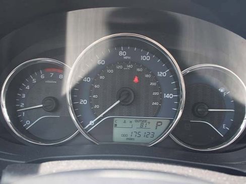 Used 2014 Toyota Corolla LE FWD image 10
