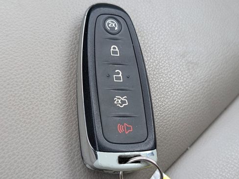 Used 2019 Ford Escape SEL image 20