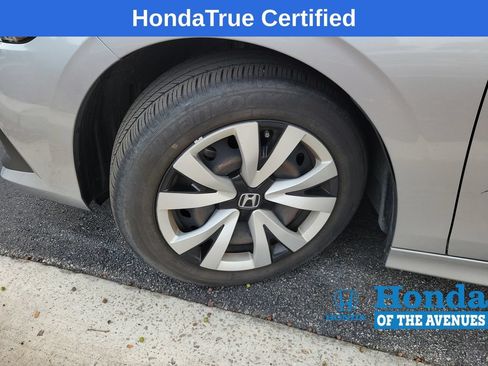 Used 2024 Honda Civic LX image 5