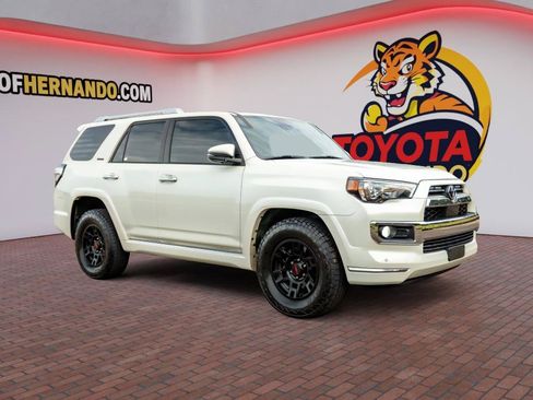 Used 2020 Toyota 4Runner Limited RWD image 3