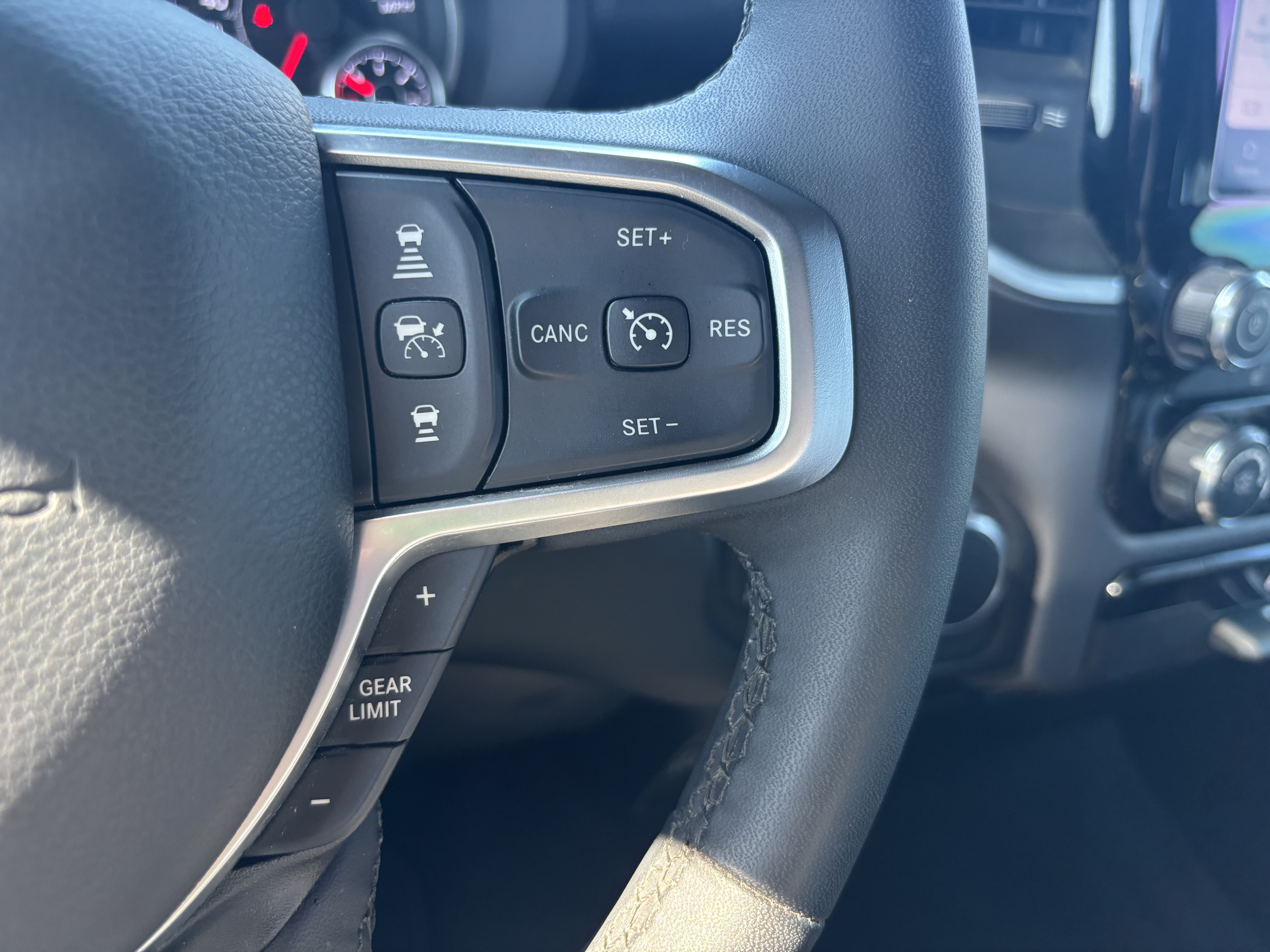 Used 2025 RAM 1500 Big Horn AWD/4WD image 22