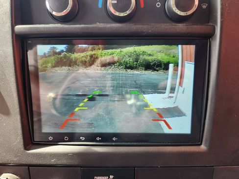 Used 2015 Chevrolet Express 2500 Extended RWD image 17