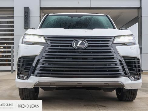New 2026 Lexus LX 700h Luxury image 2