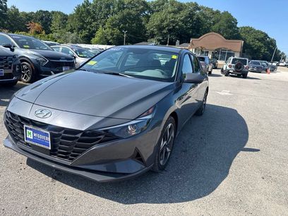 Used 2023 Hyundai Elantra SEL w/ Convenience Package