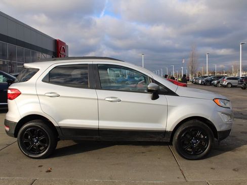 Used 2018 Ford EcoSport SE w/ SE Convenience Package image 6