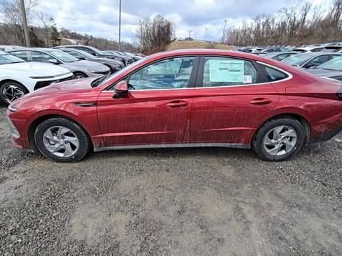 New 2025 Hyundai Sonata SE image 3