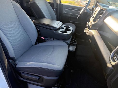 Used 2019 RAM 3500 Big Horn image 22