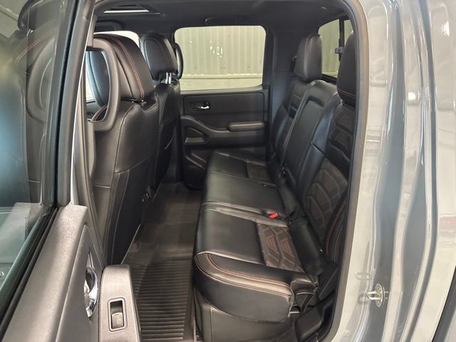 Certified 2025 Nissan Frontier PRO-4X w/ Pro Premium Package AWD/4WD image 12