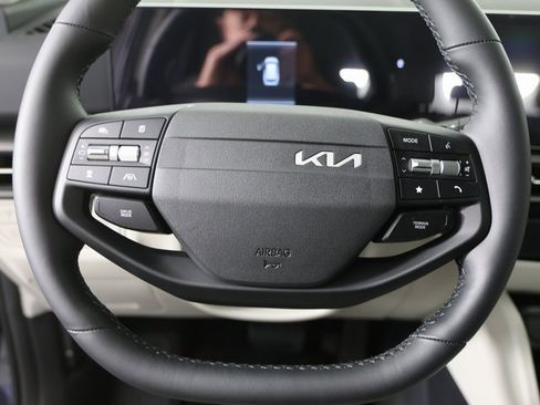 New 2026 Kia Sportage EX w/ EX Panorama Roof Package image 14