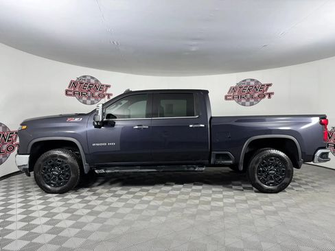 Used 2024 Chevrolet Silverado 2500 LTZ w/ LTZ Premium Package AWD/4WD image 4