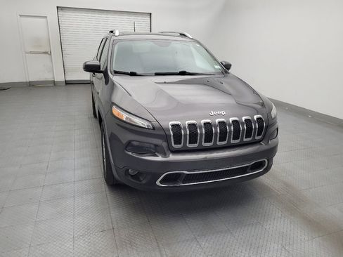 Used 2018 Jeep Cherokee Limited AWD/4WD image 14