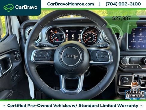 Used 2023 Jeep Wrangler Unlimited Sahara AWD/4WD image 30