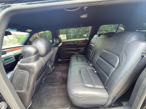 Used 2005 Cadillac De Ville Limousine FWD image 12