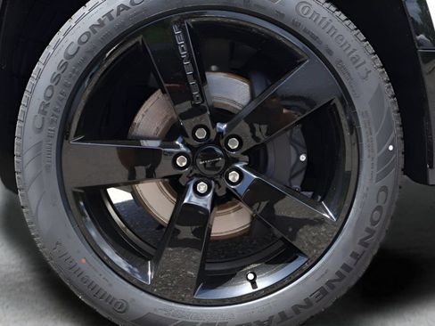 New 2026 Land Rover Defender 110 X-Dynamic SE AWD/4WD image 29