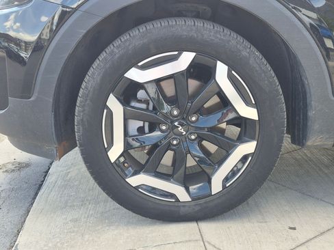 Used 2025 Kia Telluride S AWD/4WD image 13